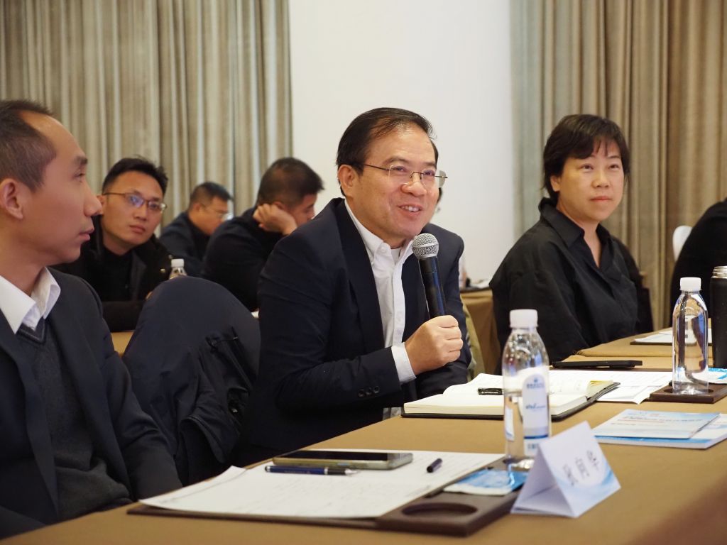 陈老师.jpg 陈老师.jpg