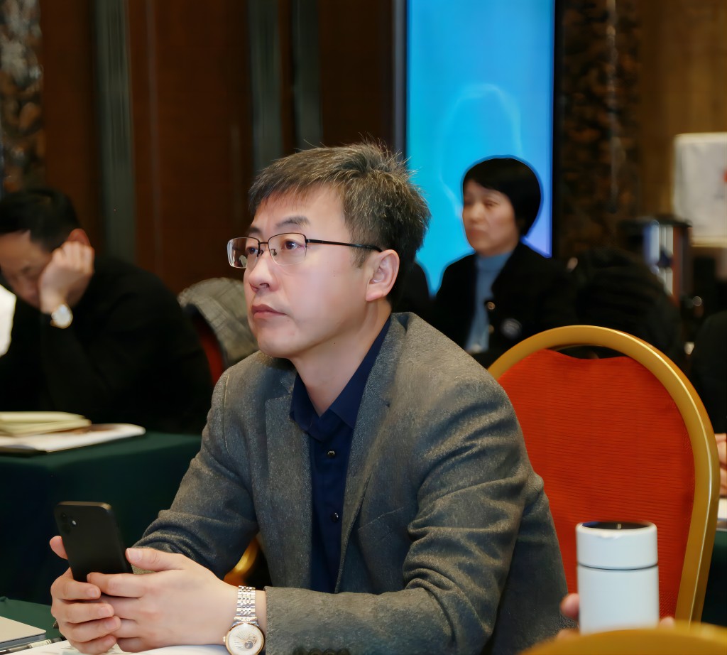 于新华(1) 于新华(1)